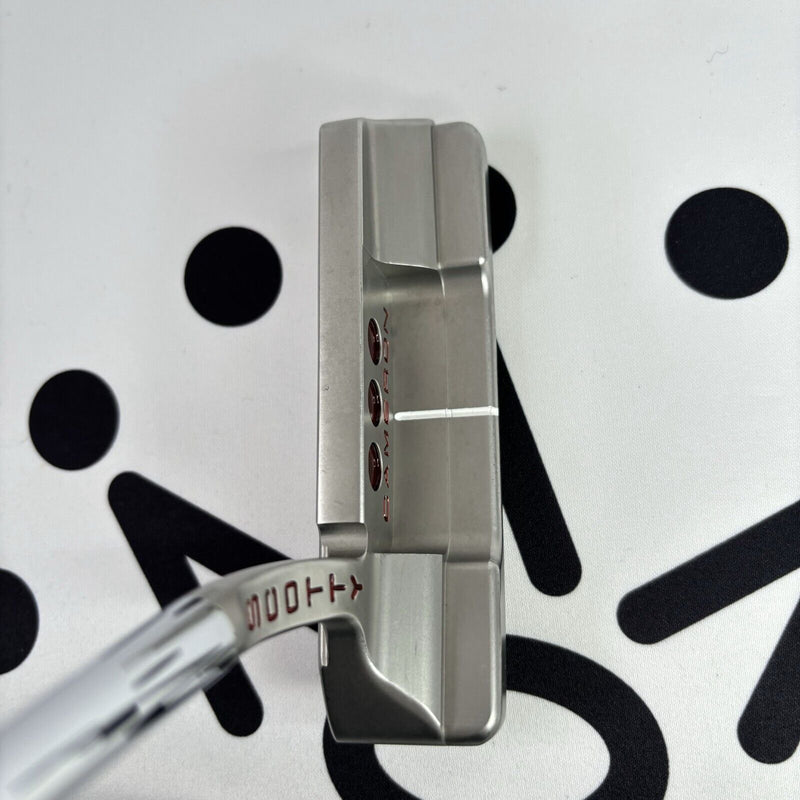 Scotty Cameron Studio Select Newport 2.5  35in Putter RH with cover & ball
